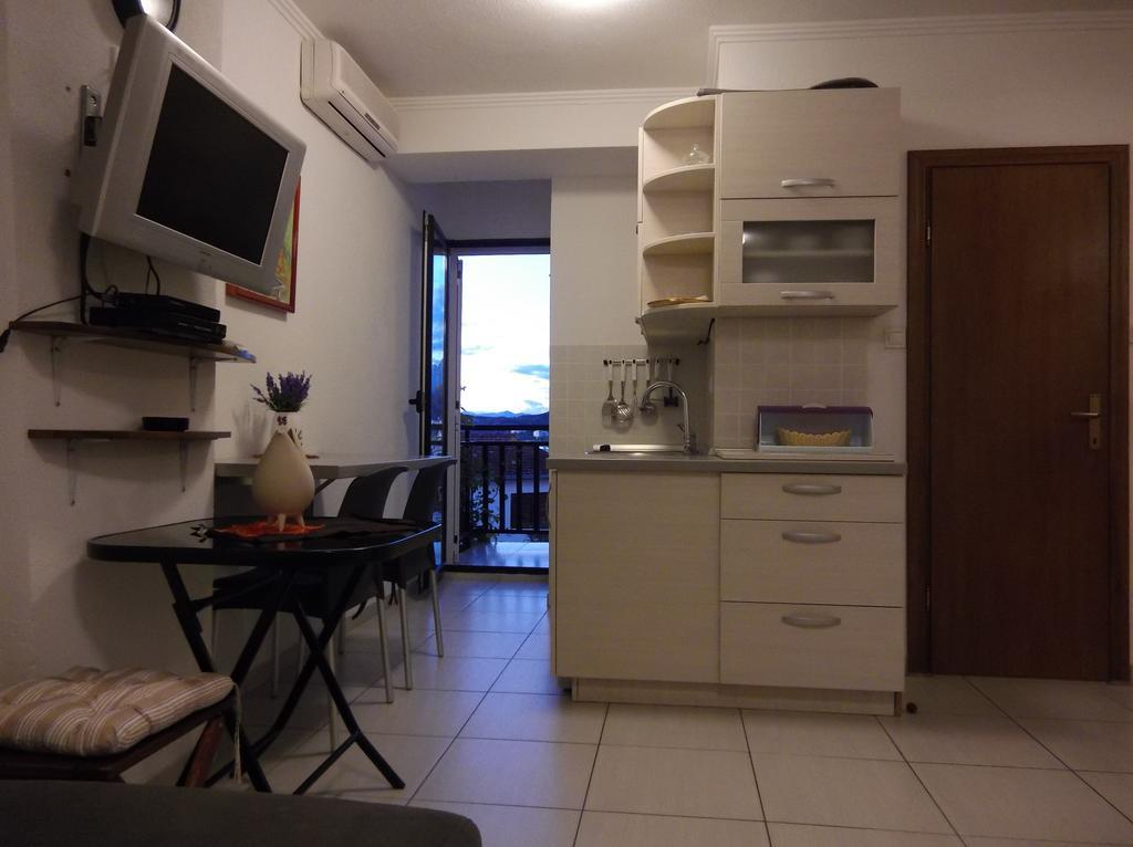 Apartments Zovko Tučepi Екстериор снимка