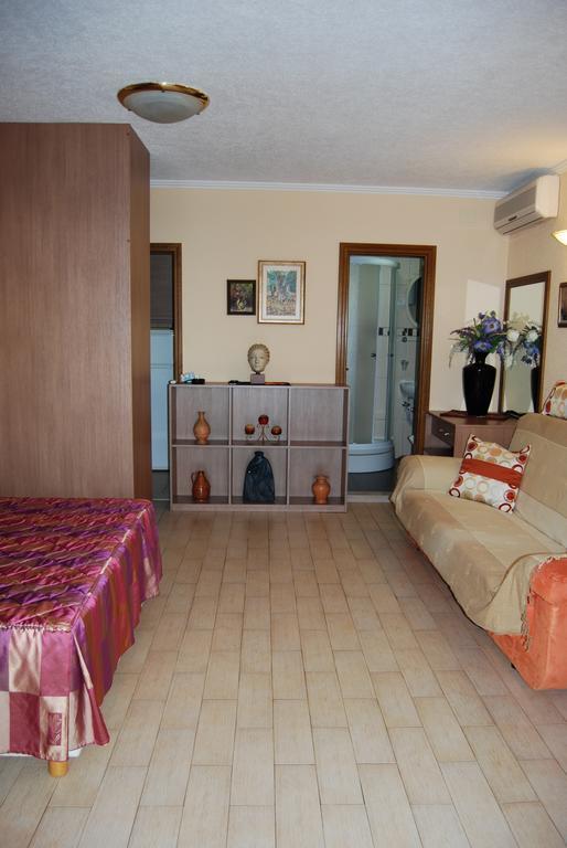 Apartments Zovko Tučepi Екстериор снимка
