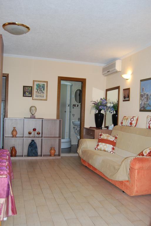 Apartments Zovko Tučepi Екстериор снимка