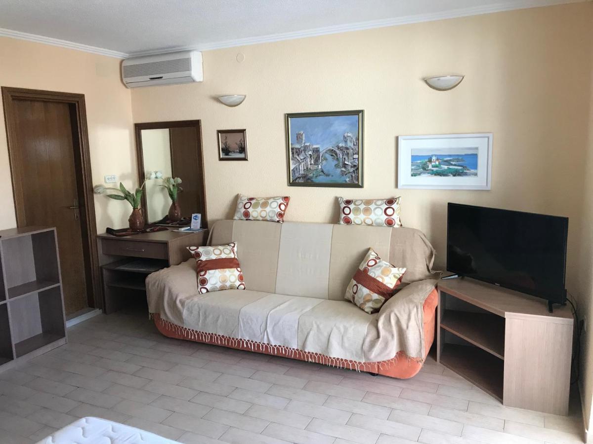 Apartments Zovko Tučepi Екстериор снимка